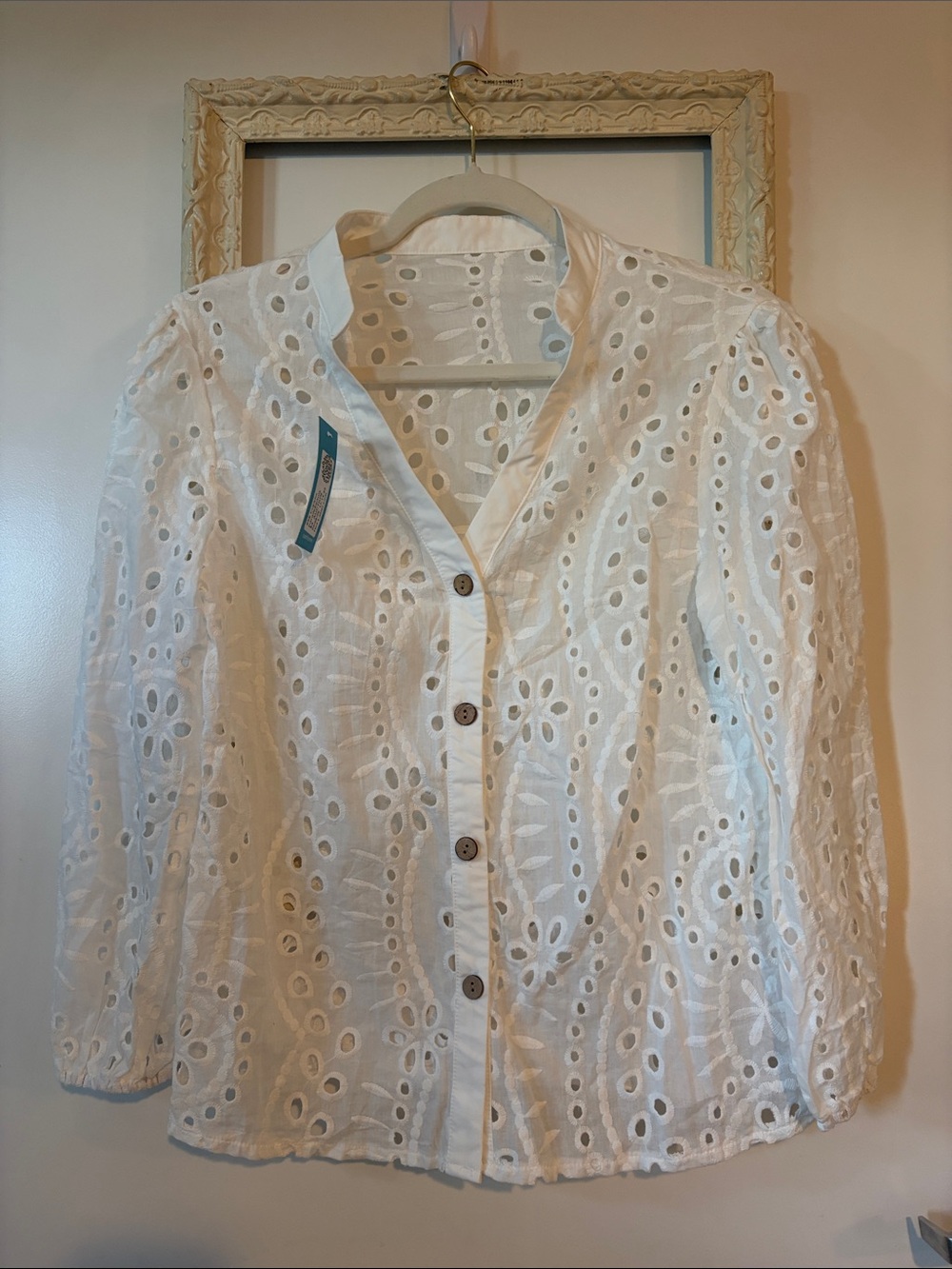 Zara White Eyelet Button-Front Blouse